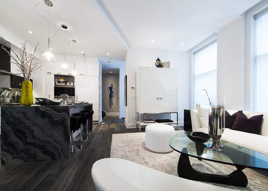 1080 BAY - TWO BED LUXURY CONDO - CONTACT YOSSI KAPLAN
