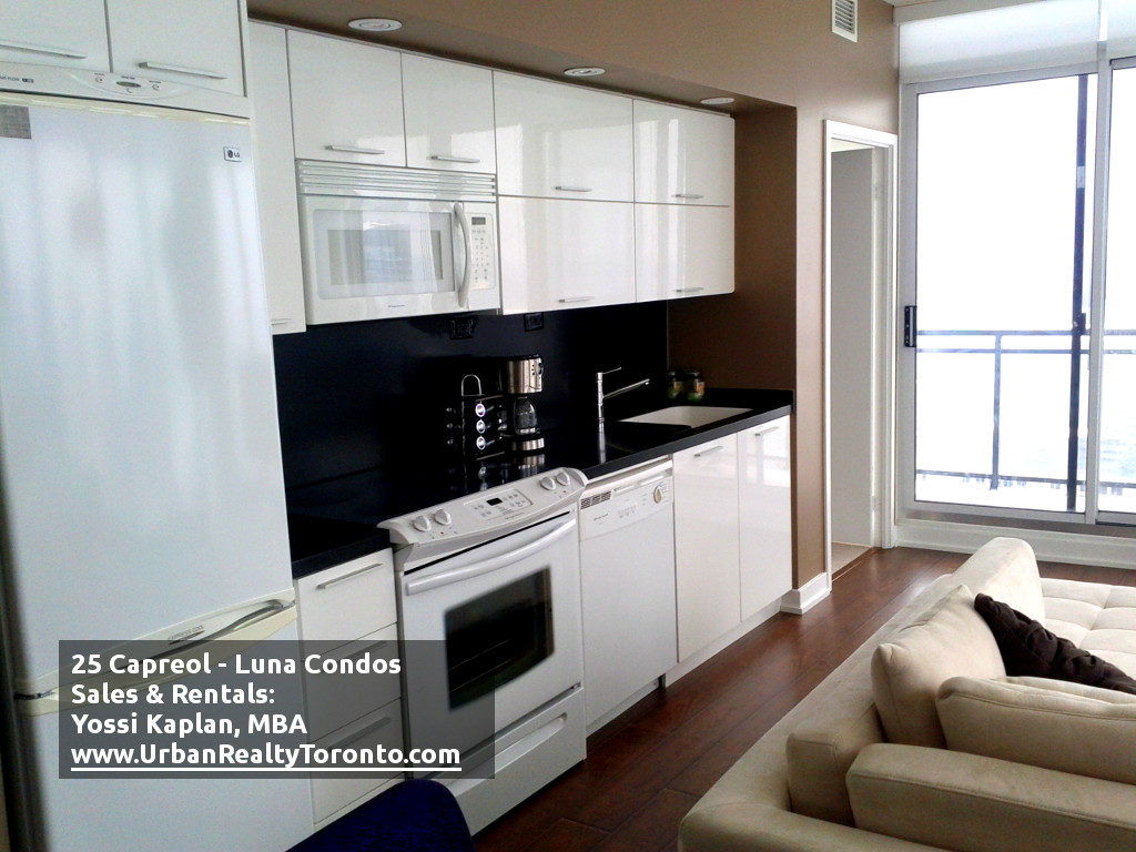 25 CAPREOL CONDOS FOR SALE - KITCHEN - by Yossi Kaplan