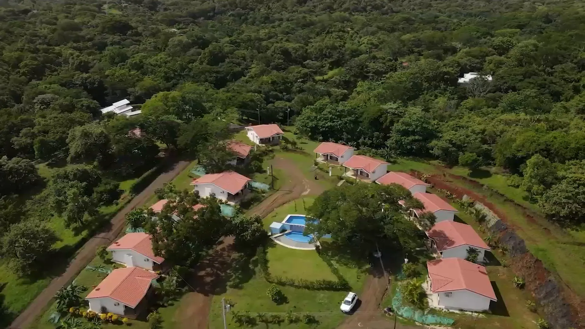 Villas with Pools