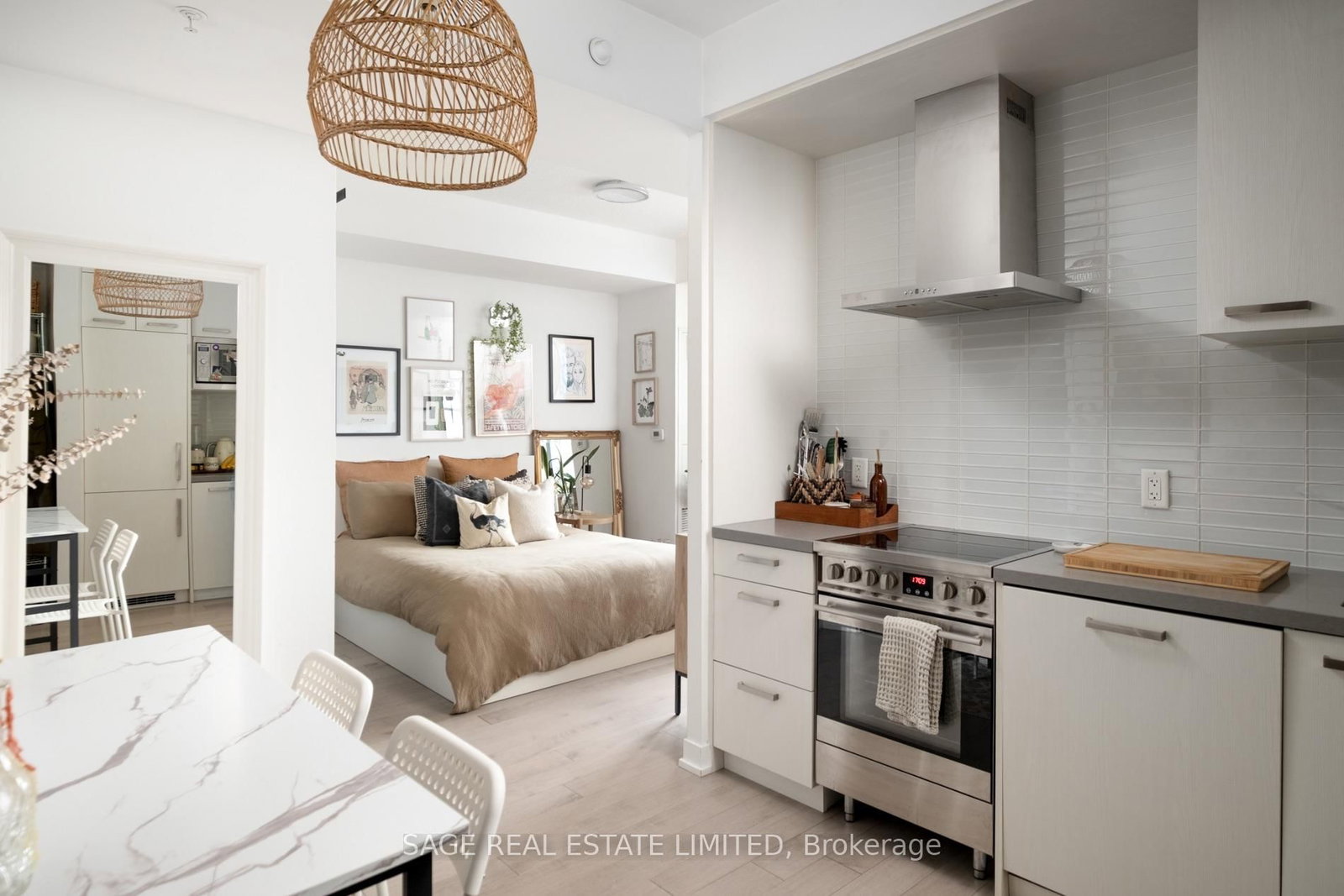 Waterfront Communities C8 Toronto condo