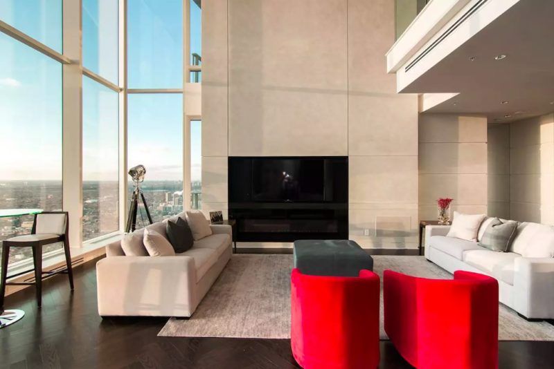 Shangri-La Toronto - Living Room