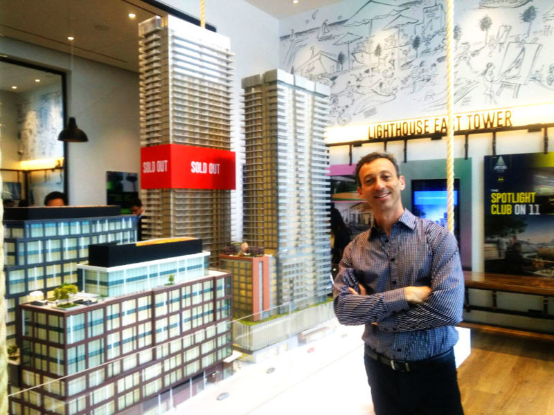 Yossi Kaplan, MBA Toronto VIP Realtor at Daniels Lighthouse 2017