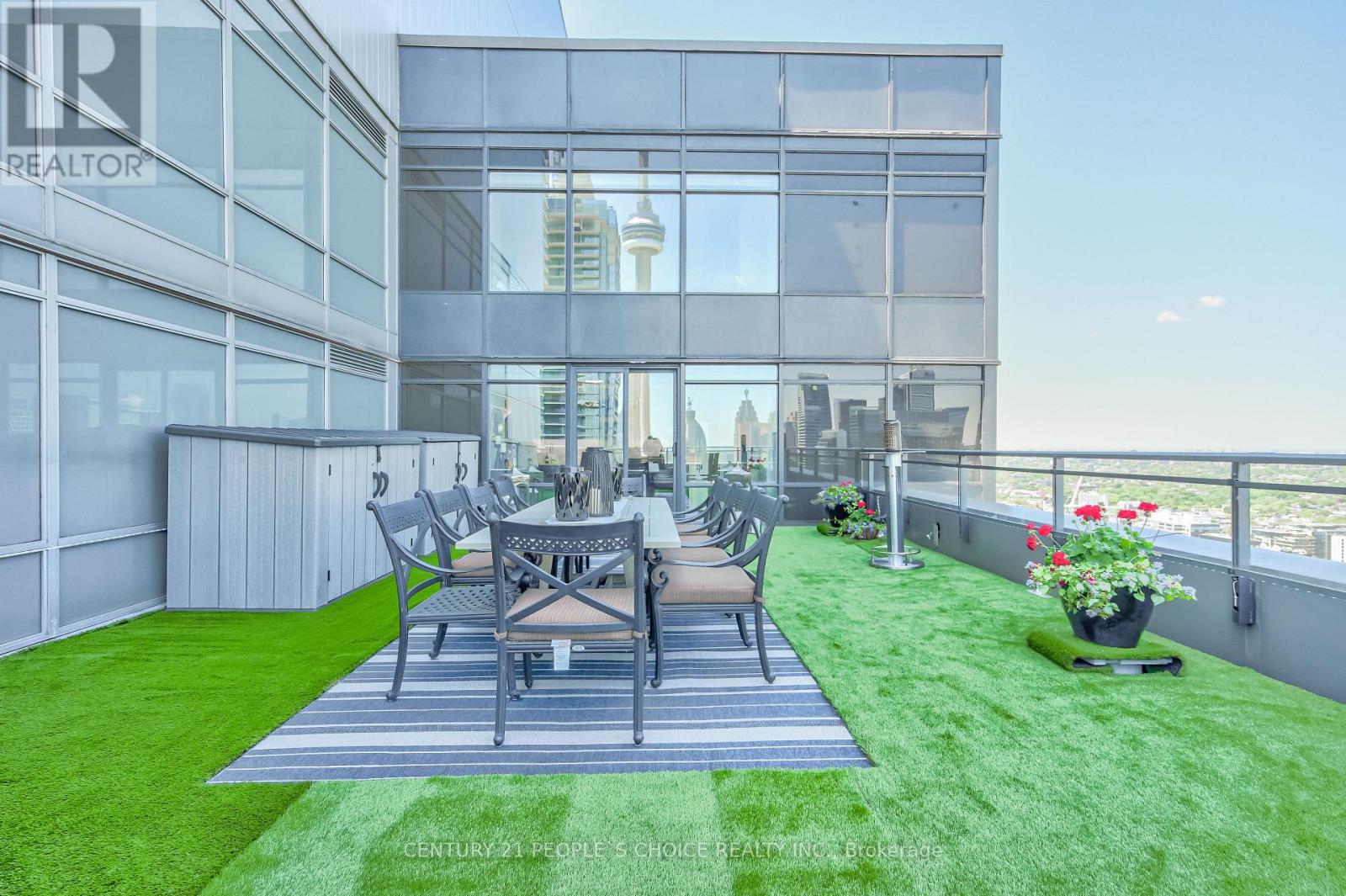 PH5201 25 Telegram Mews Harbourfront condo