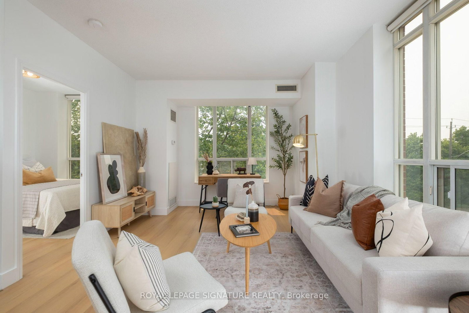 485 Rosewell Ave #308 Toronto condo for sale — 2 bed 2 bath across from Havergal College, Yonge and Lawrence