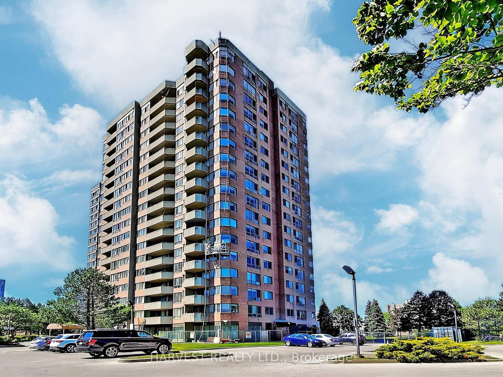 30 Thunder Grve #305, Toronto — 2 bed + 2 bath condo, heat and water included